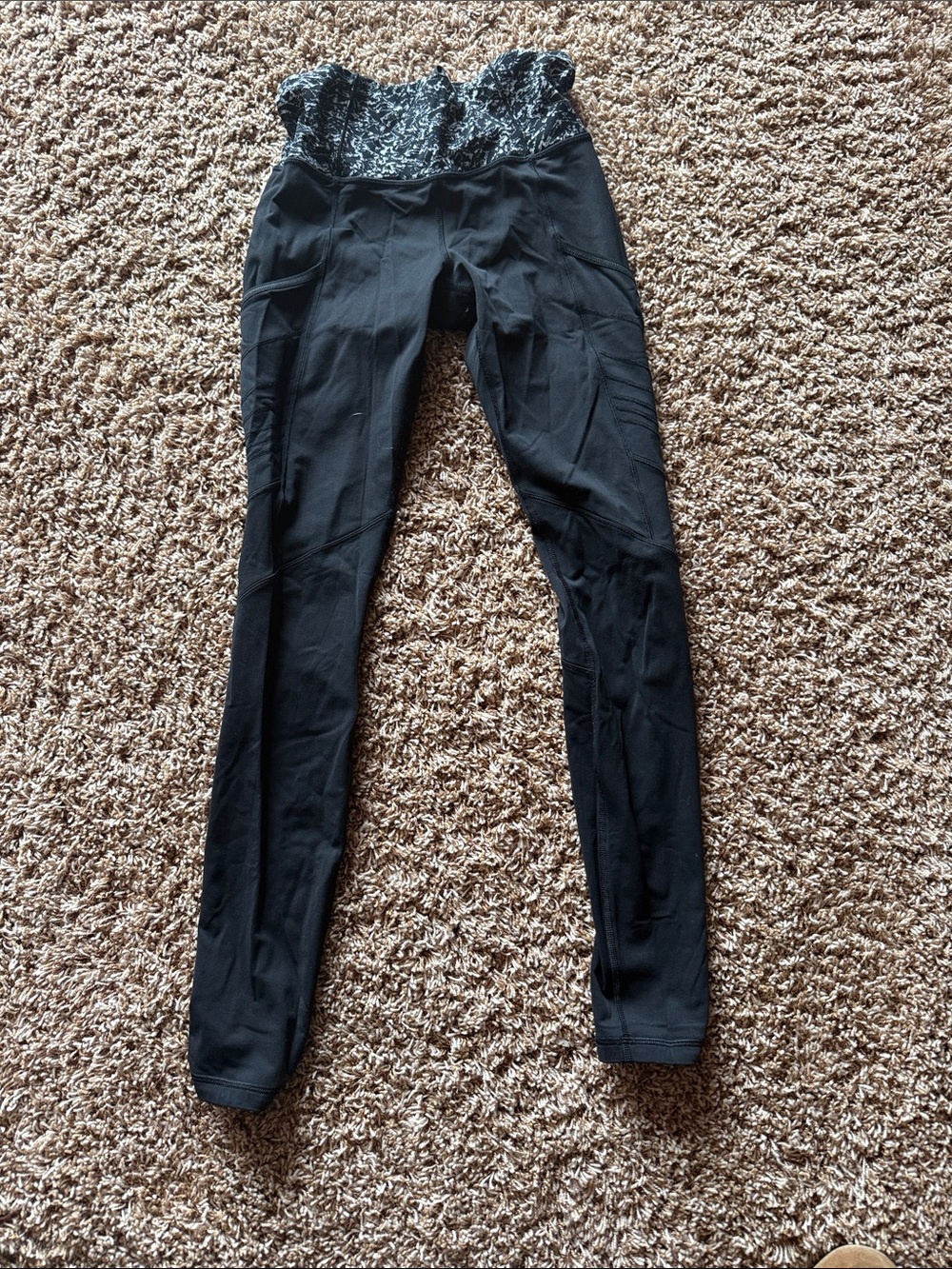 Lululemon black leggings